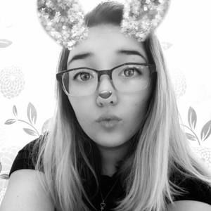 Meet your Posher, Jacynnda